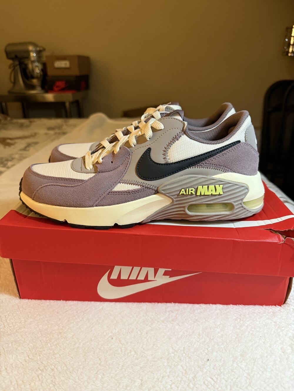 NIKE AIR MAX EXCEE Size 9.5 MEN'S SHOES SNEAKERS NEW TAUPE GREY IB8912 204